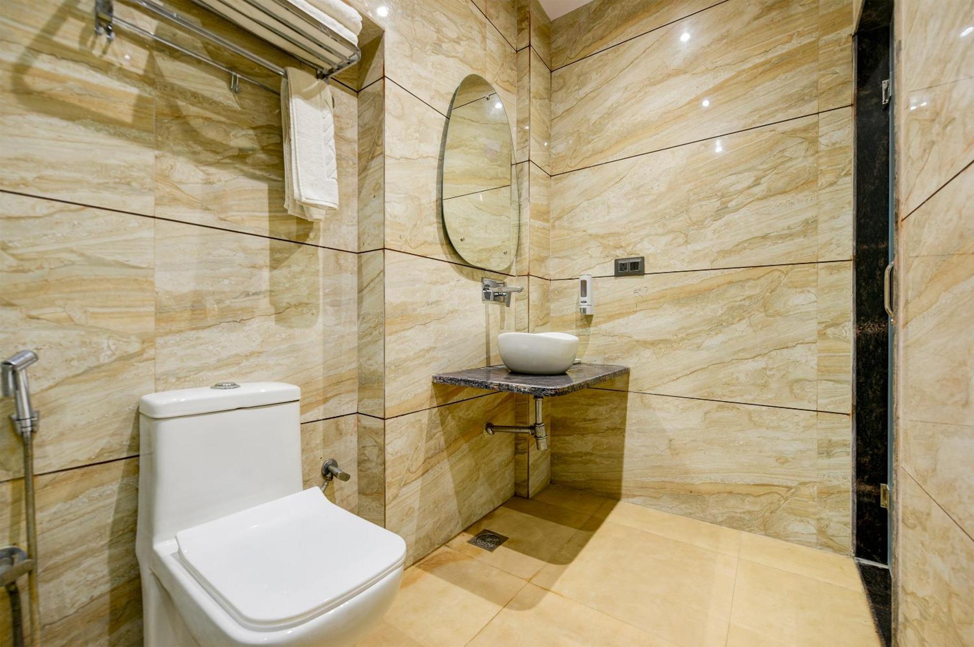 The Pearl Plaza Hotel In City Centre - Near New Delhi Railway Station Esterno foto