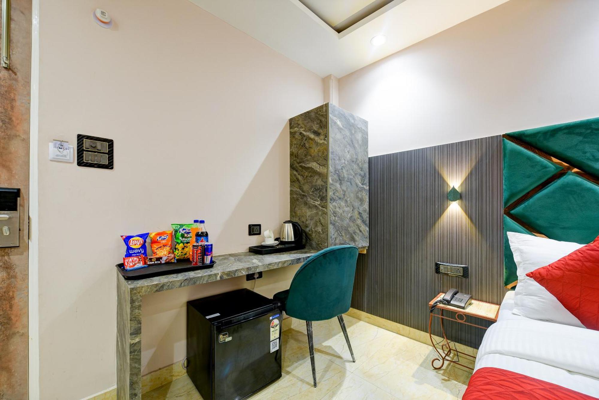 The Pearl Plaza Hotel In City Centre - Near New Delhi Railway Station Esterno foto